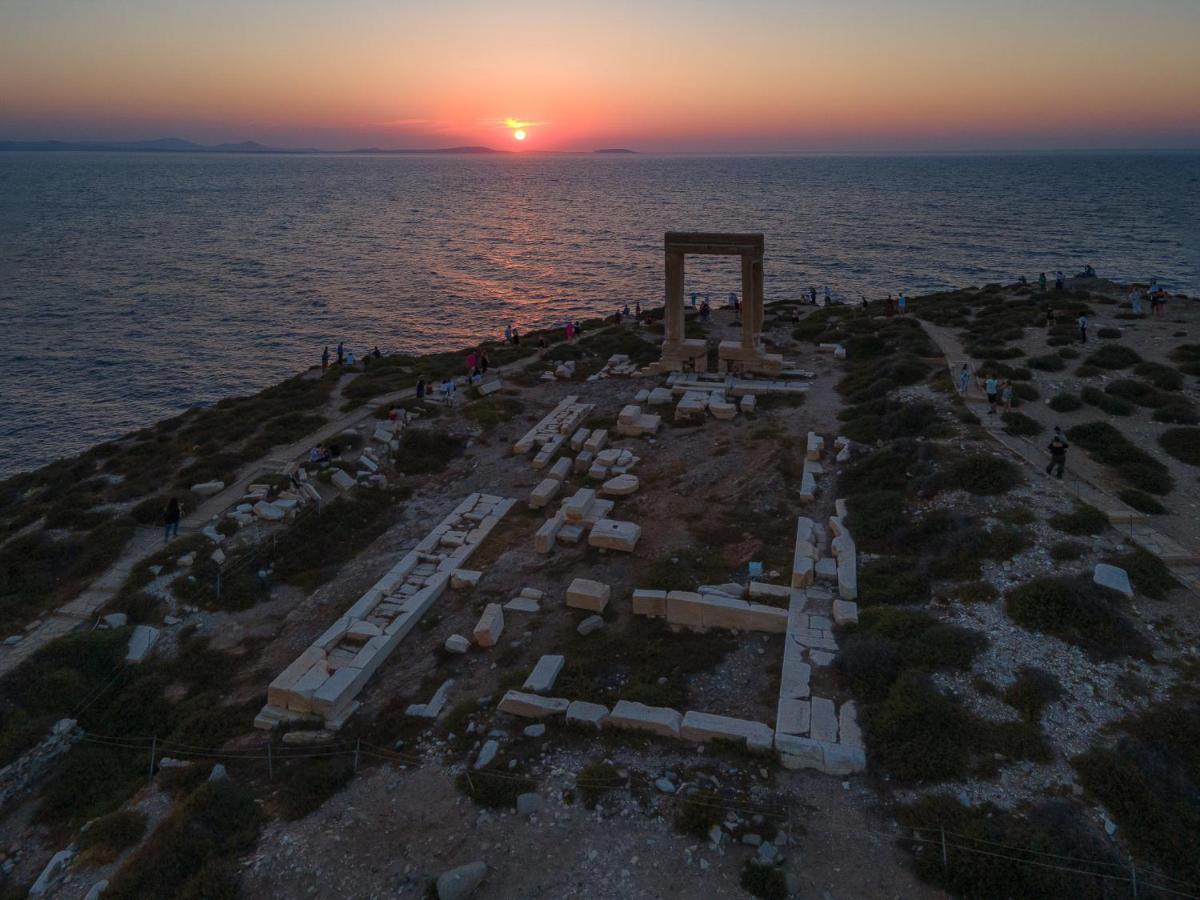 Portara Seaside Luxury Suites Naxos City Kültér fotó